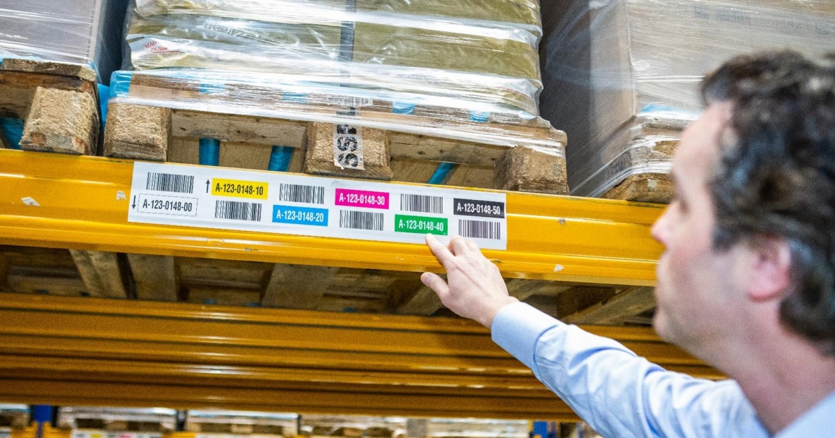 Personeelstekort? Oplossing: efficiënte en gerichte warehouse inrichting